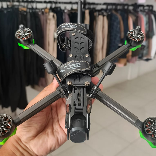 Screenshot-2025-12-13-154500-1.png STL for Base adapter to mount SpeedyBee DJI O4 Pro Modular Head on Nazgul Evoque F5 V2